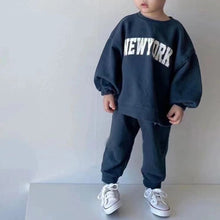 Load image into Gallery viewer, Sweatshirts+ Pant Suits 2PCS Girls/Boys
