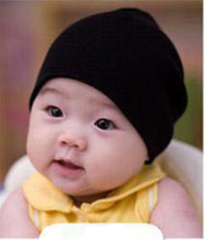 Load image into Gallery viewer, Baby Skully Hats
